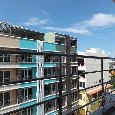 Dengba Hostel Phuket